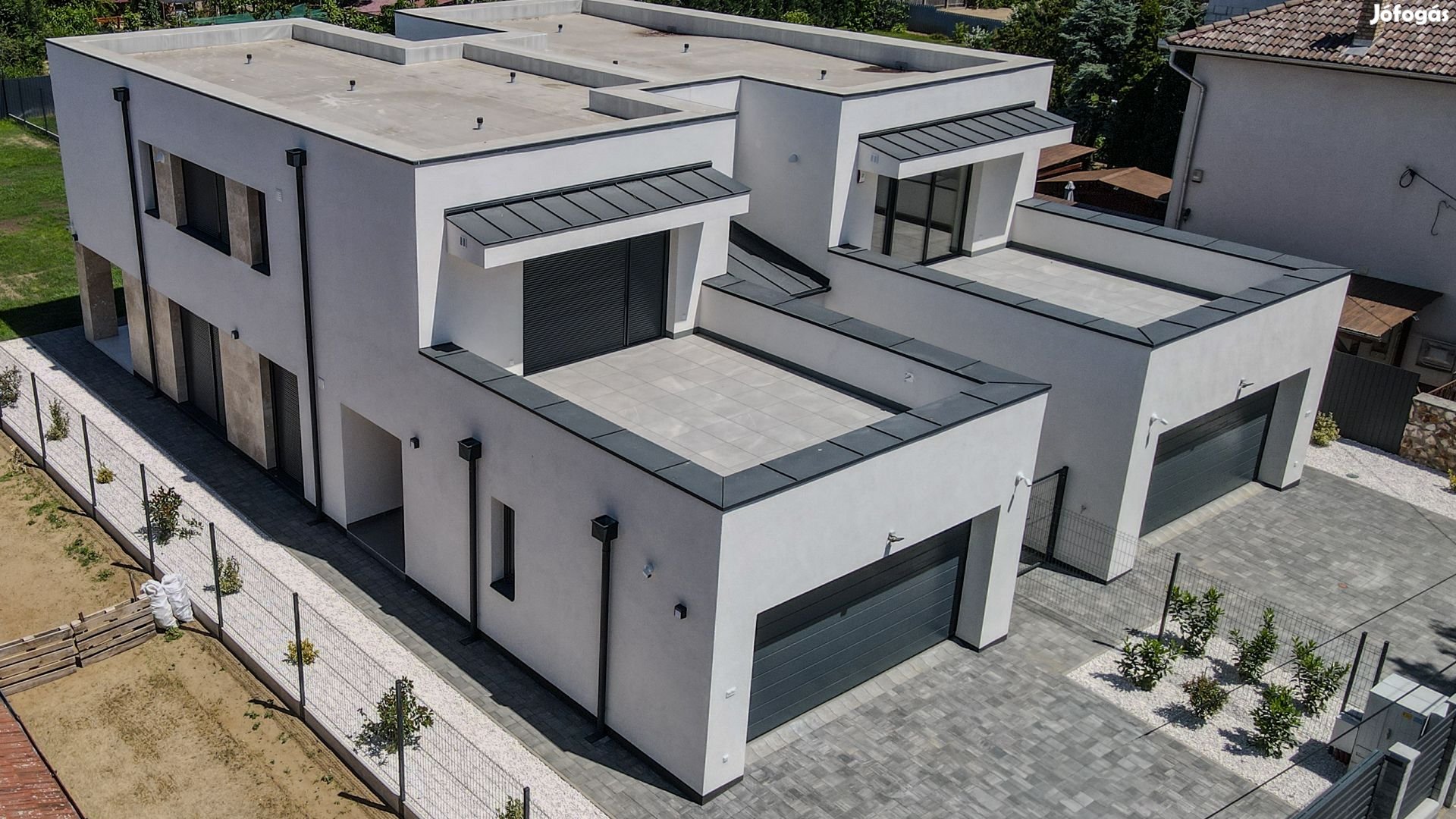 Új építésű modern ikerház Székesfehérváron, madárperspektívából